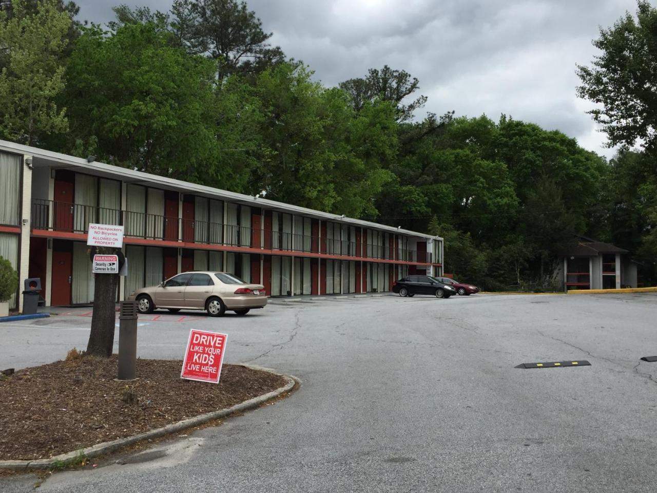 Cheshire Motor Inn Atlanta Exterior foto